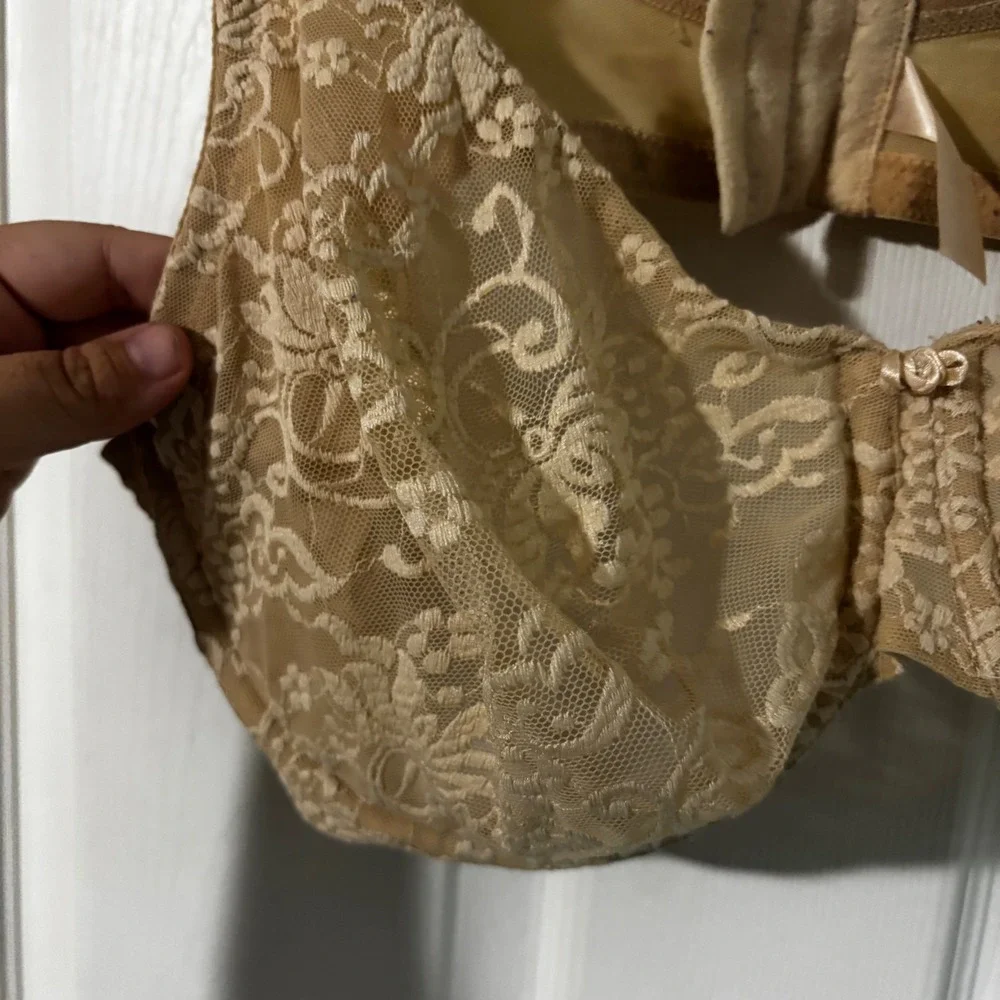 Cacique Lace Full Coverage Bra Tan Beige 42C Underwire Support‎ minimizer